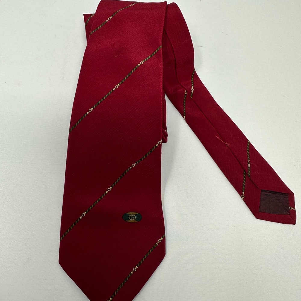 Gucci Red Silk Tie Classic Design